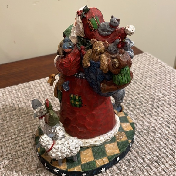 Friendly Folk Santa’s Kingdom Susan Winget - Picture 5 of 9